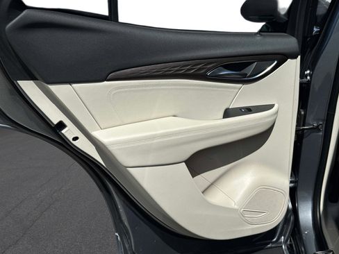 Used 2022 Buick Envision Avenir w/ Technology Package II image 13