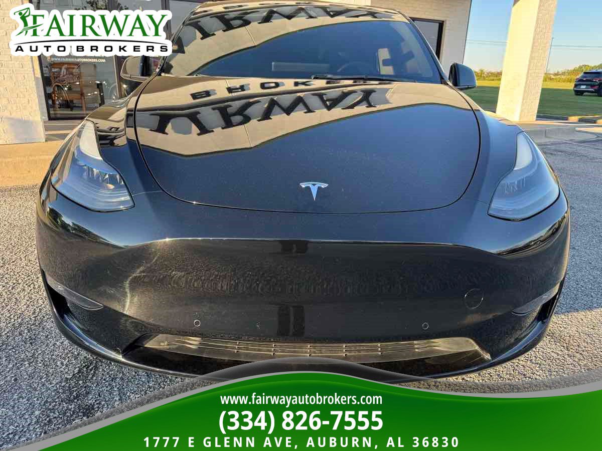 Used 2022 Tesla Model Y Performance AWD/4WD image 3