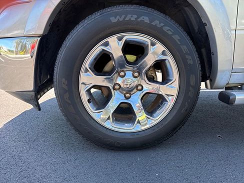 Used 2017 RAM 1500 Laramie w/ Convenience Group image 26