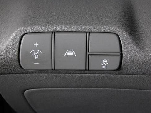 Certified 2023 Hyundai Elantra SEL FWD image 24