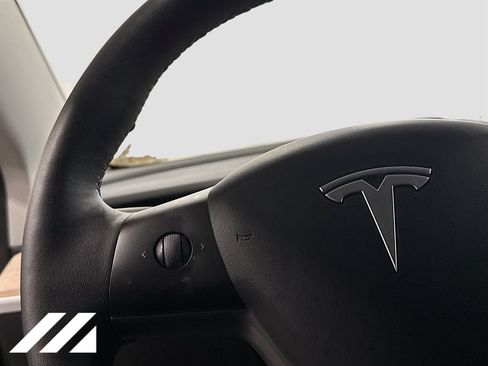 Used 2022 Tesla Model 3 Long Range AWD/4WD image 11