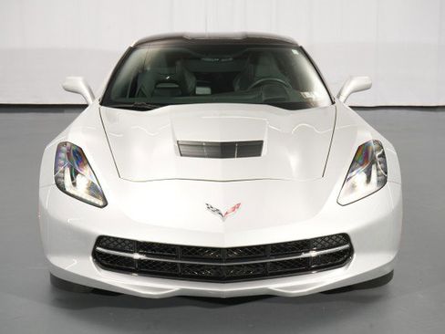 Used 2014 Chevrolet Corvette Stingray Coupe w/ 3LT Preferred Equipment Group RWD image 5