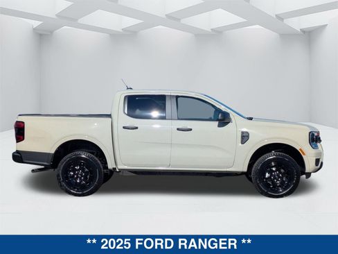 New 2025 Ford Ranger XLT w/ Black Appearance Package RWD image 3