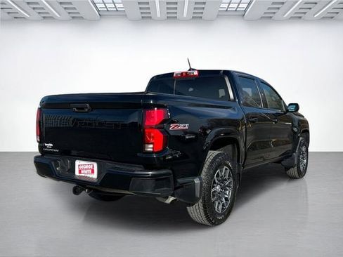 Used 2023 Chevrolet Colorado Z71 w/ Z71 Convenience Package 2 image 4