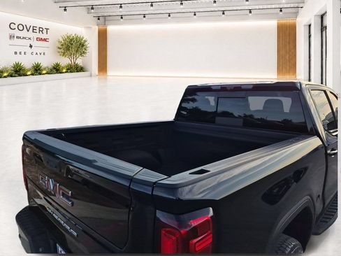 Used 2024 GMC Sierra 1500 AT4 w/ Technology Package AWD/4WD image 44