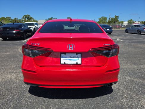 Used 2022 Honda Civic Sport image 5