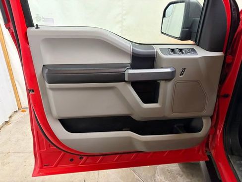 Used 2018 Ford F150 XLT image 26