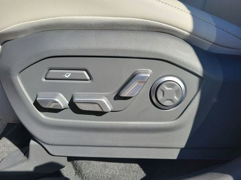 New 2025 Hyundai Santa Fe Calligraphy FWD image 25