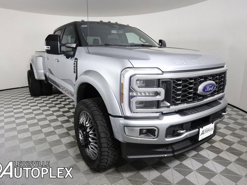 Used 2024 Ford F450 Platinum w/ FX4 Off-Road Package image 3