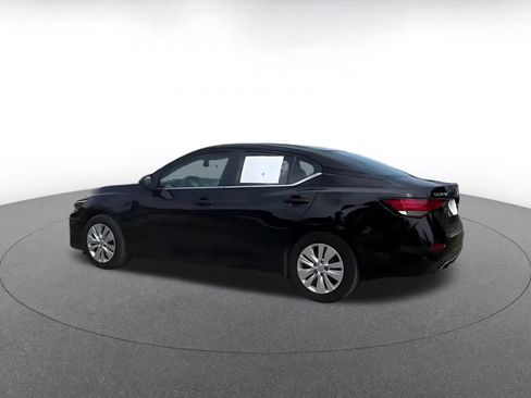 Used 2025 Nissan Sentra S FWD image 10