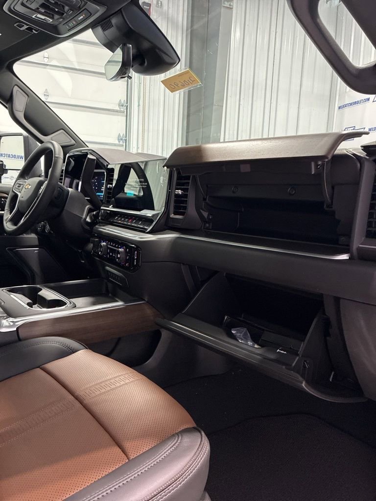New 2026 Chevrolet Silverado 2500 High Country w/ High Country Premium Package AWD/4WD image 54
