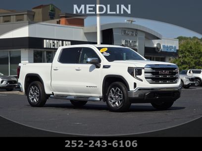 Used 2025 GMC Sierra 1500 SLE w/ Preferred Package