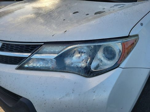 Used 2015 Toyota RAV4 Limited image 4