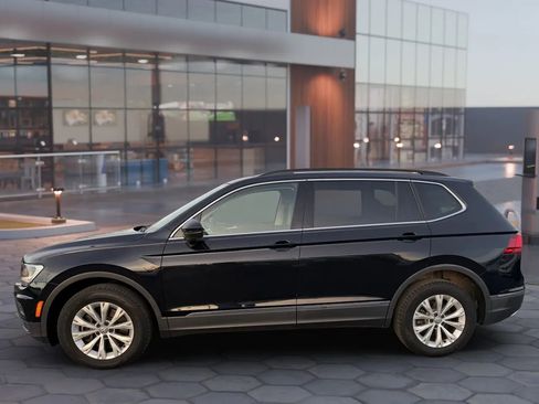 Used 2018 Volkswagen Tiguan SE image 5