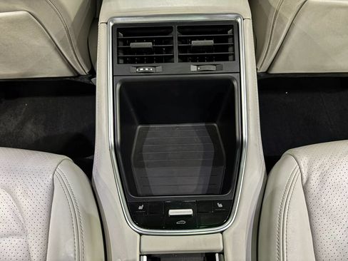 Used 2017 Porsche Panamera Turbo w/ Carbon Fiber Interior Package AWD/4WD image 23