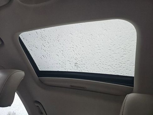 Used 2017 Ford Fusion SE image 20