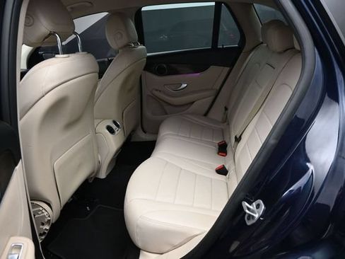 Used 2022 Mercedes-Benz GLC 300 w/ Premium Package Lite image 10