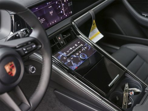 New 2026 Porsche Panamera image 16