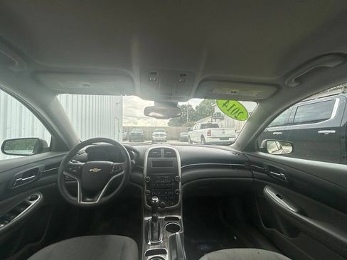 Used 2014 Chevrolet Malibu LS FWD image 18