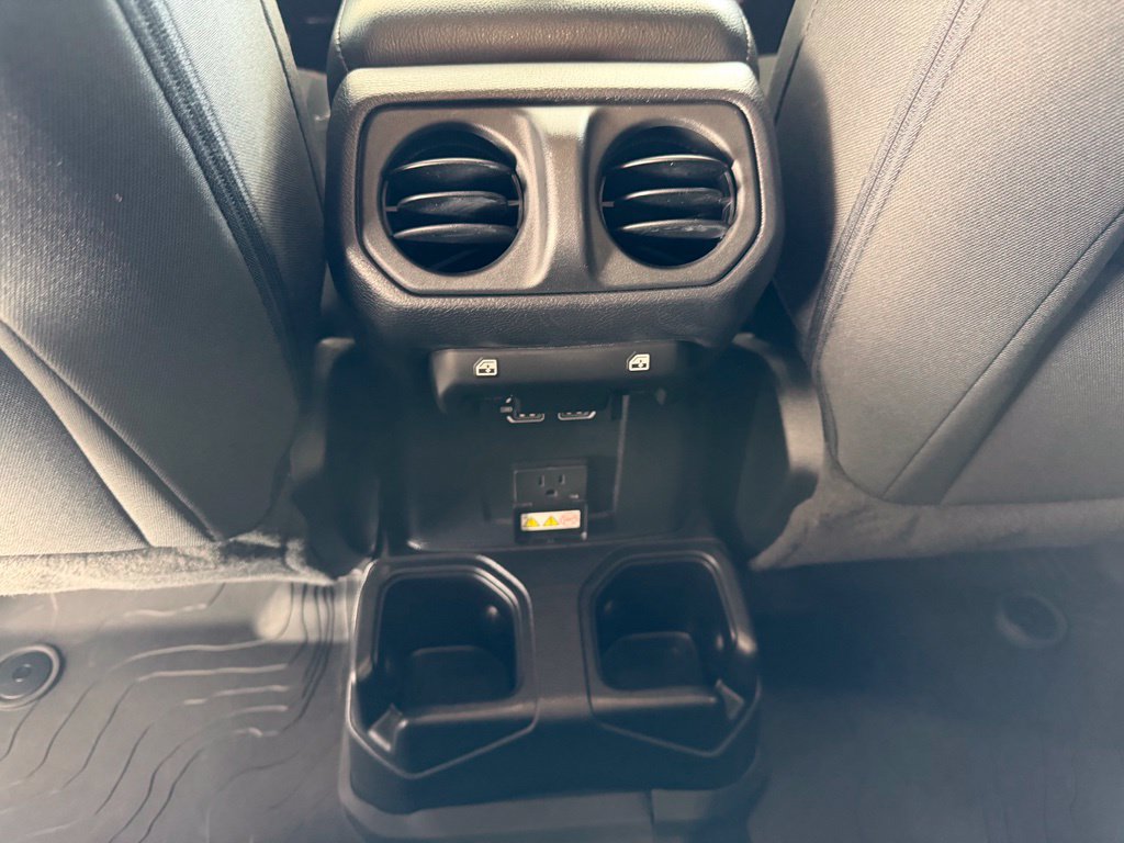 Used 2023 Jeep Gladiator Rubicon AWD/4WD image 24