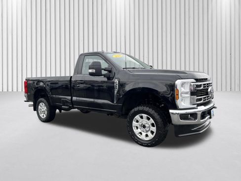 Used 2024 Ford F350 XLT w/ Snow Plow Prep Package AWD/4WD image 5