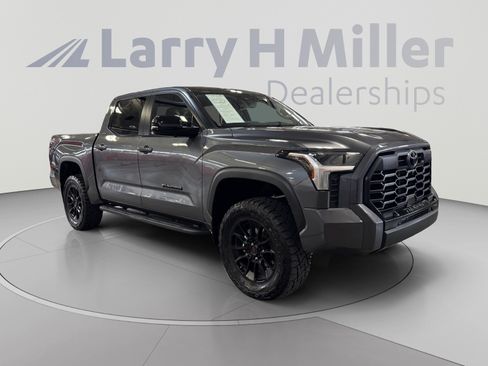 Used 2024 Toyota Tundra Limited w/ TRD Off-Road Package AWD/4WD image 7