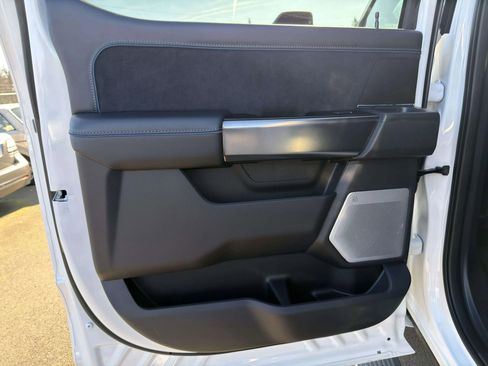 Used 2026 Ford F450 Platinum image 13