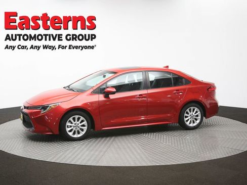Used 2020 Toyota Corolla LE w/ LE Premium Package image 59