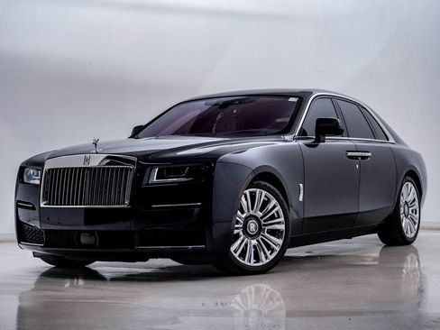 Used 2021 Rolls-Royce Ghost image 1