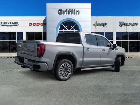Used 2024 GMC Sierra 1500 Denali Ultimate AWD/4WD image 4
