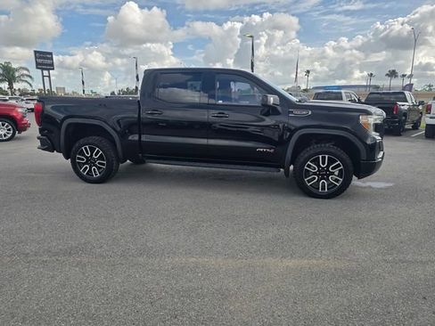 Used 2022 GMC Sierra 1500 AT4 w/ AT4 Preferred Package AWD/4WD image 4
