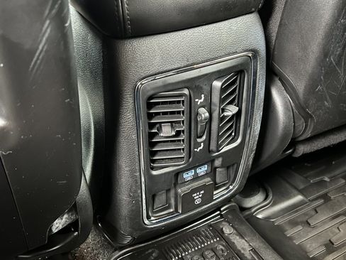 Used 2021 Jeep Grand Cherokee Limited image 32