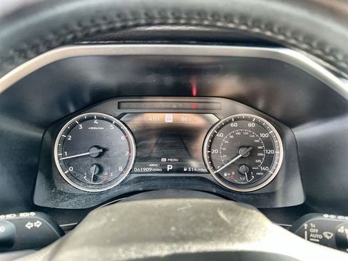 Used 2024 Mitsubishi Outlander SE image 12