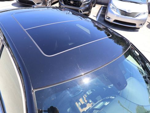 Used 2012 Chrysler 300 C Luxury Series RWD image 30
