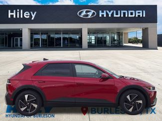 New 2026 Hyundai Ioniq 5 SEL video 3