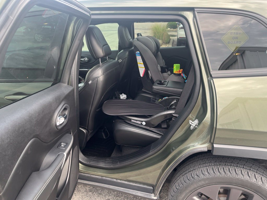 Used 2021 Jeep Cherokee Latitude Lux 80th Anniv w/ Quick Order Package 2YU 80th AWD/4WD image 11