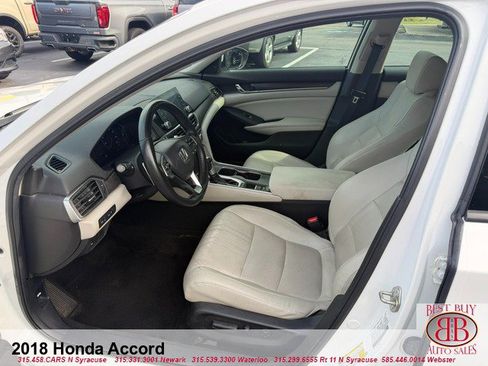 Used 2018 Honda Accord Touring image 10