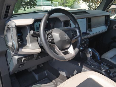 Certified 2024 Ford Bronco Wildtrak AWD/4WD image 4
