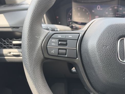 Certified 2025 Honda Accord SE image 21