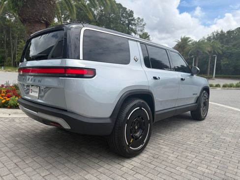 Used 2025 Rivian R1S Adventure AWD/4WD image 14