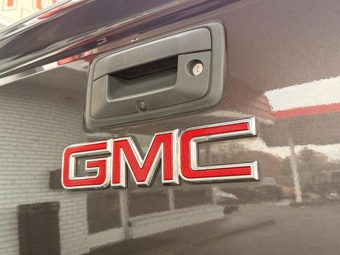 Used 2016 GMC Sierra 2500 Denali w/ Duramax Plus Package image 9