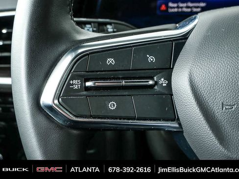 Used 2025 Chevrolet Tahoe LT image 10