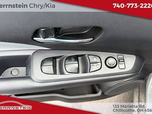 Used 2024 Nissan Kicks SR w/ SR Premium Package FWD image 12
