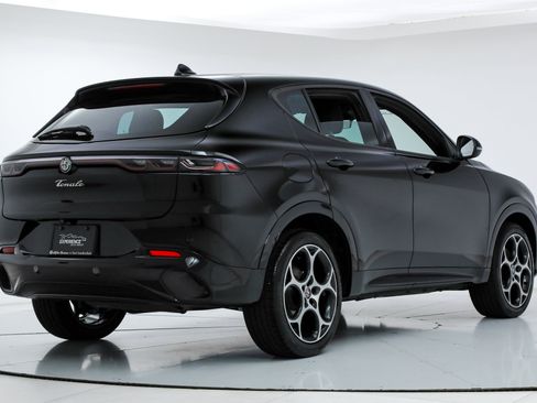 New 2025 Alfa Romeo Tonale AWD/4WD image 5