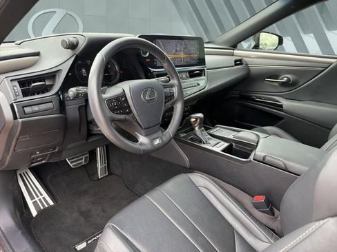 Certified 2022 Lexus ES 300h F Sport FWD image 10