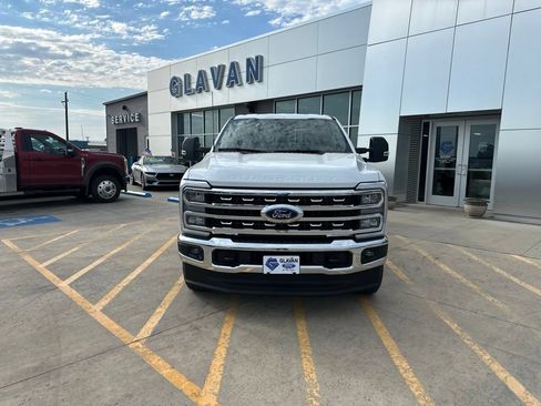 New 2026 Ford F350 XLT w/ XLT Premium Package AWD/4WD image 2