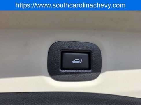 Used 2018 Nissan Rogue SV image 33