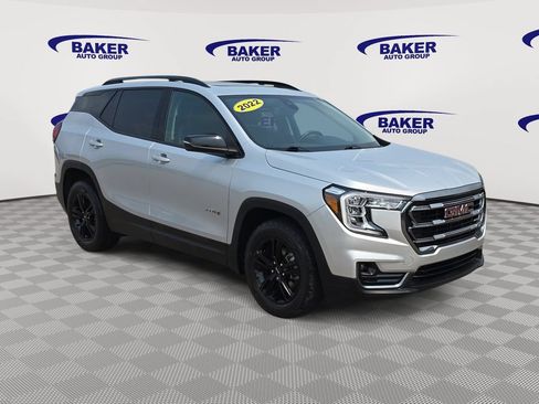 Certified 2022 GMC Terrain AT4 AWD/4WD image 3