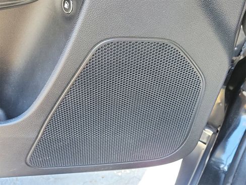 Used 2014 Jeep Cherokee Sport image 30