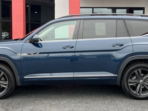 Used 2021 Volkswagen Atlas SE w/ Panoramic Sunroof Package image 5